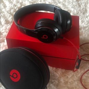 Beats Solo 2 Wired Headphones - Black